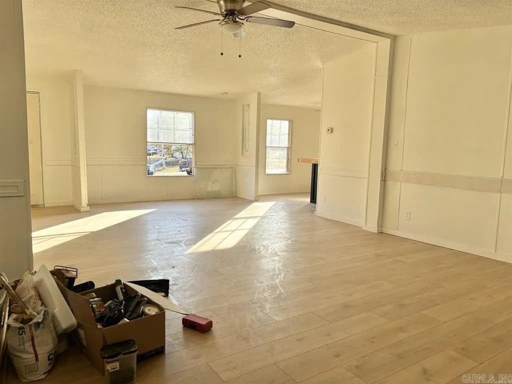 Property at 602 W 2nd - Image 6