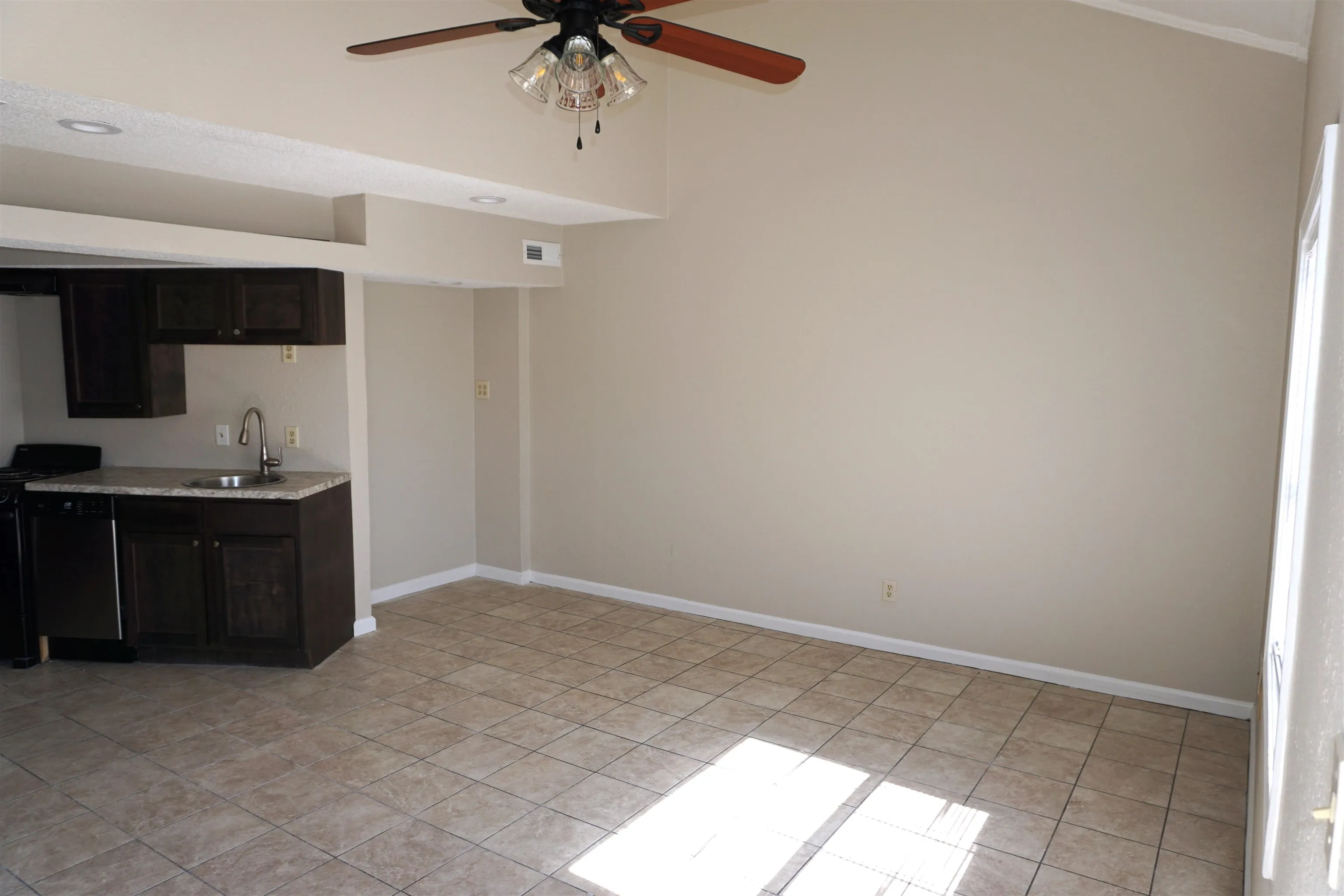 Property at 2519  Forest home rd e, 47 - Image 2