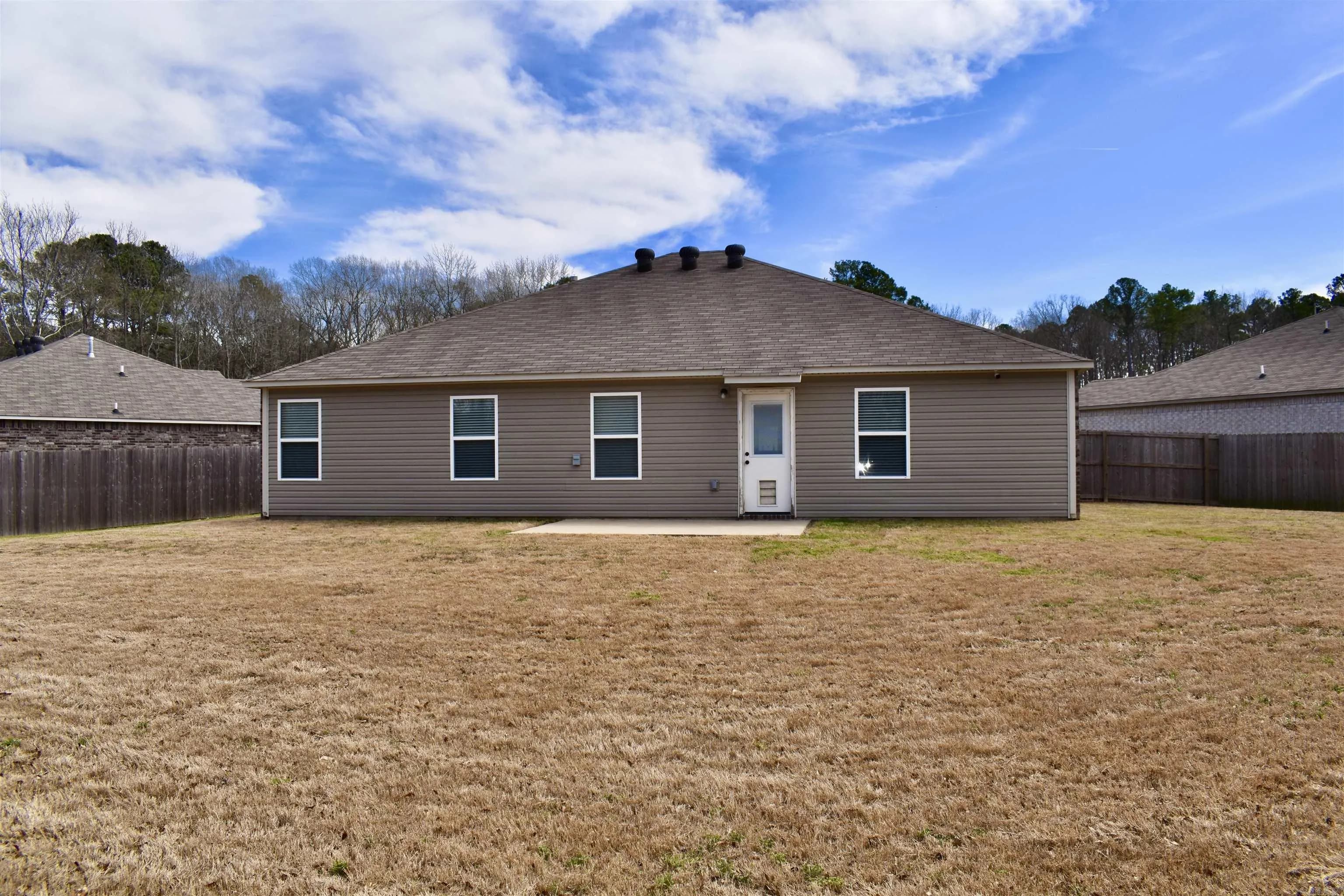 Property at 7170  Woodsgate cove - Image 41