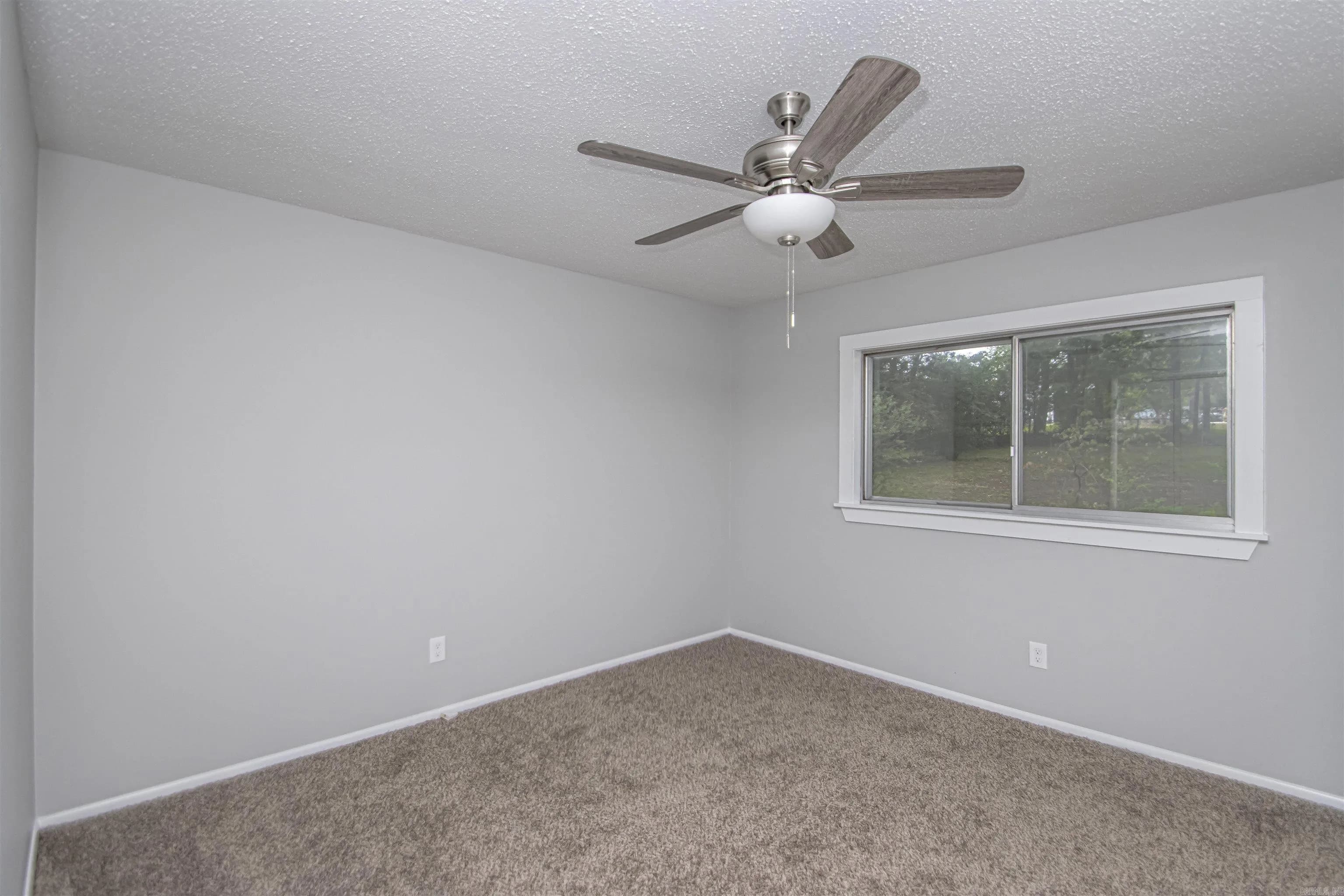 Property at 2932  Lakeside - Image 17