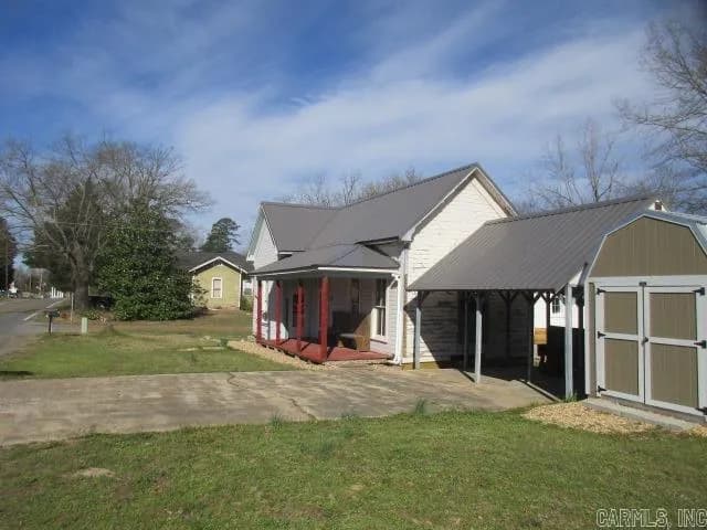 Property at 410 E Magnolia - Image 6