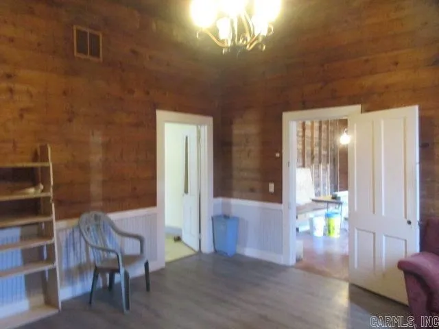 Property at 410 E Magnolia - Image 16
