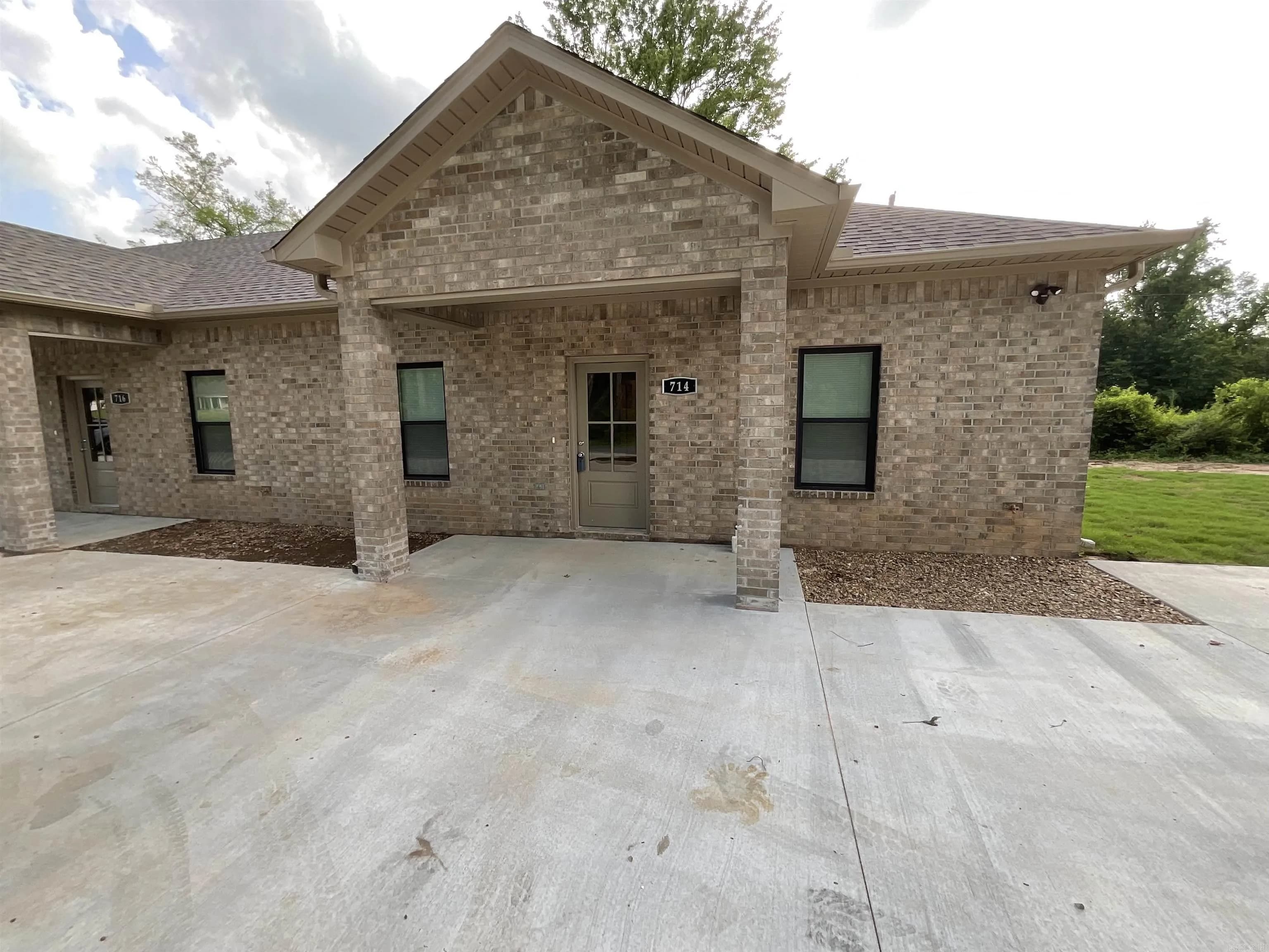 Property at 714-718 S Spring - Image 5
