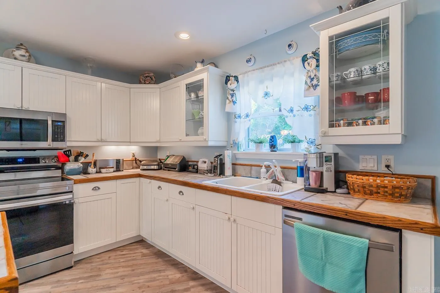 Property at 9  Minentonka - Image 13