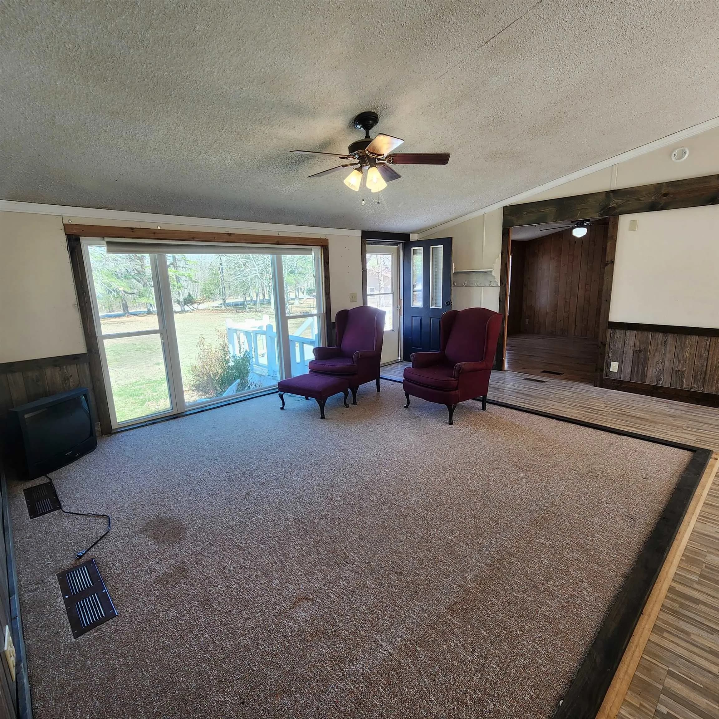 Property at 2138  Hwy 175 - Image 27