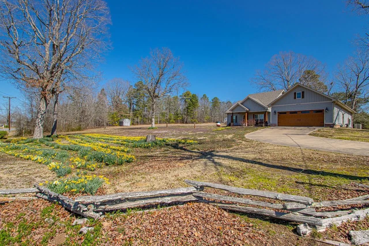 Property at 14715  Chicot - Image 6
