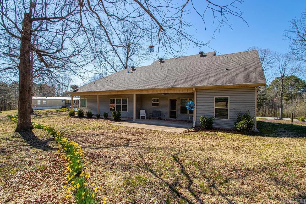 Property at 14715  Chicot - Image 14