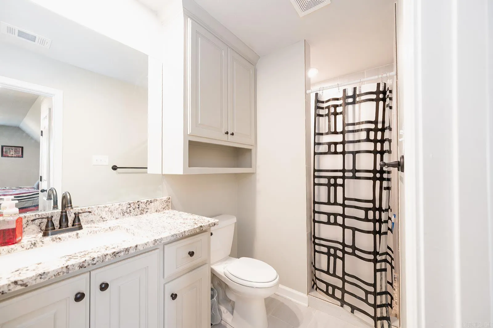 Property at 622 S Grand - Image 26