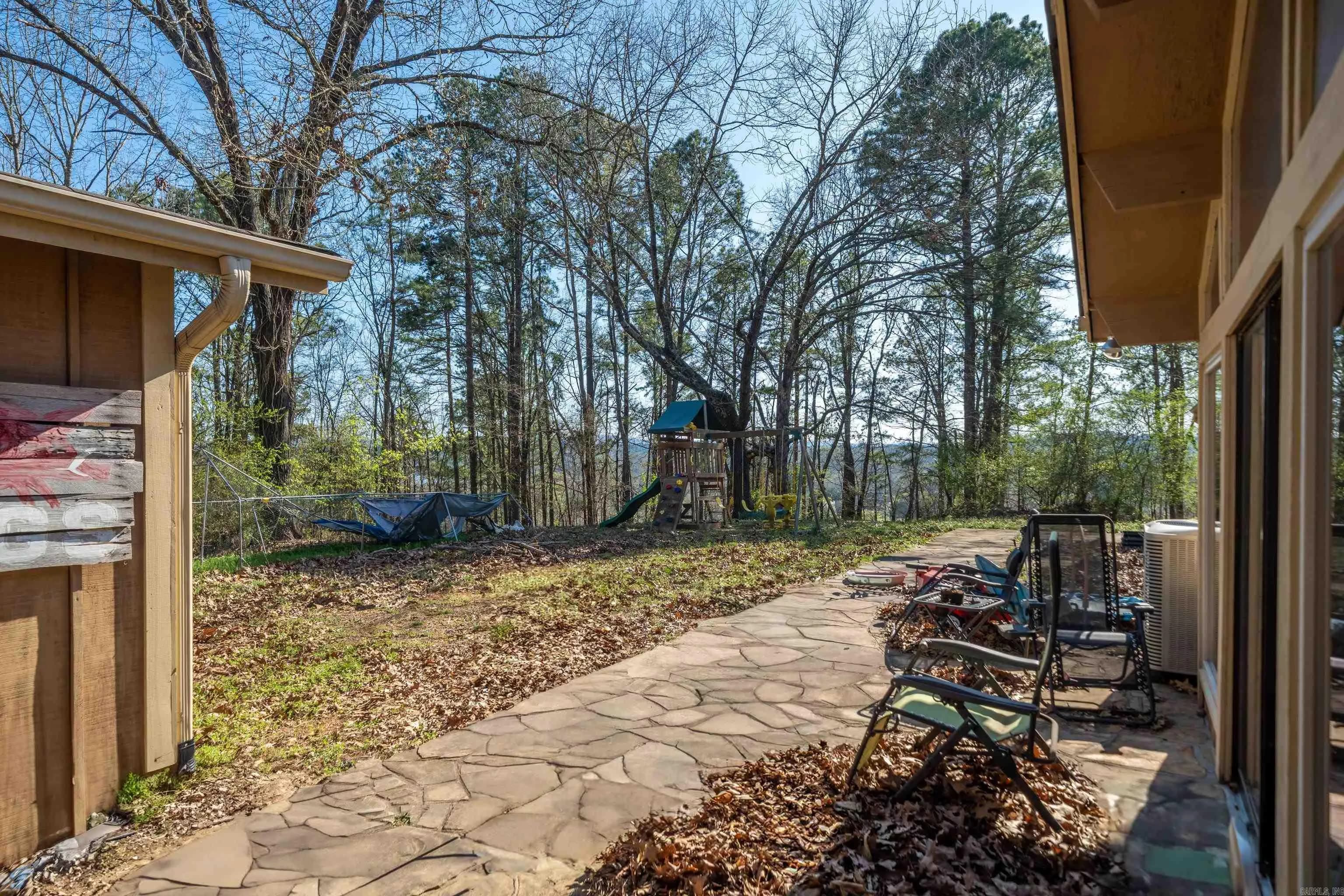 Property at 131  Dollie - Image 27