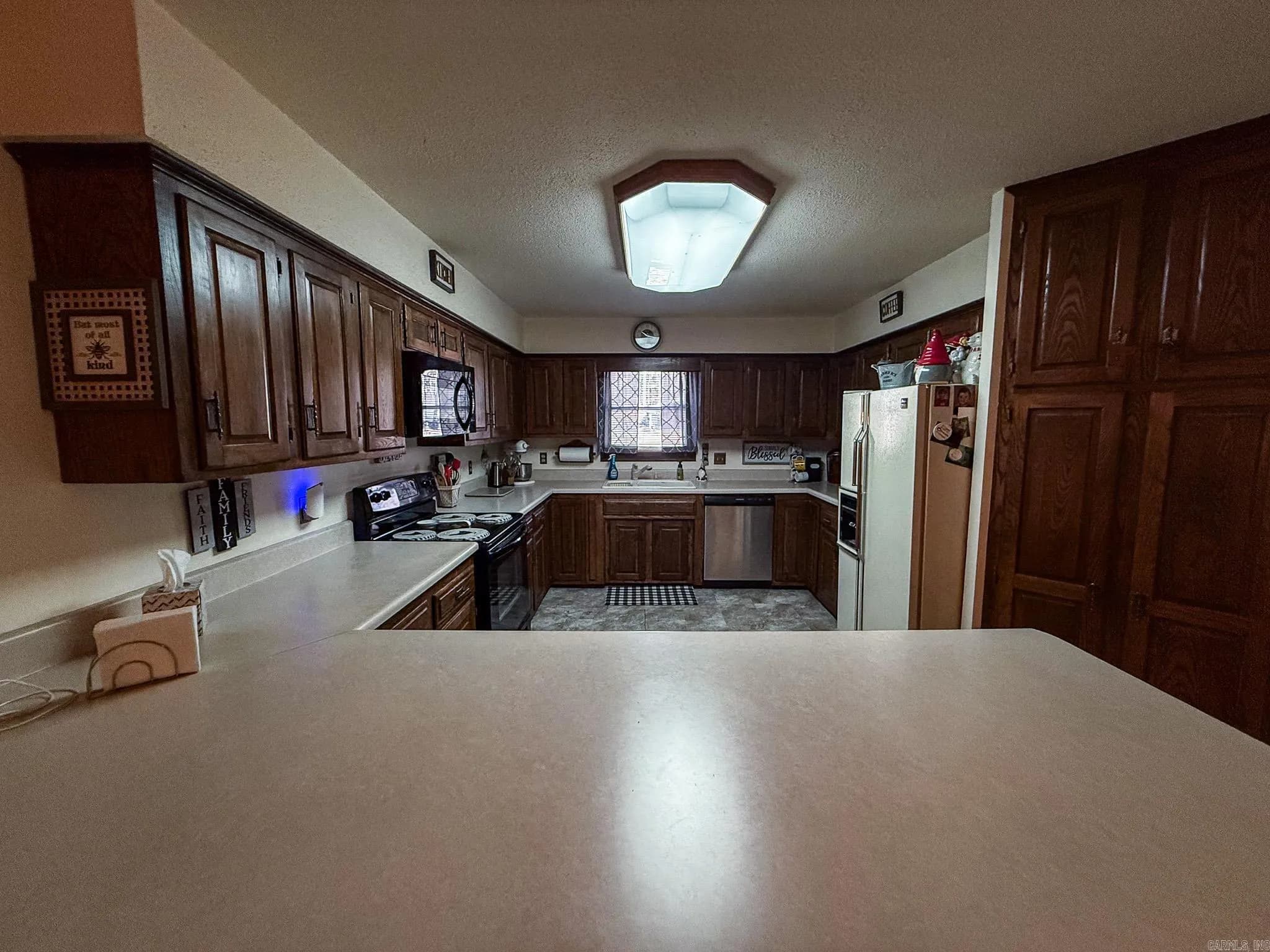 Property at 180  Pine knot - Image 18