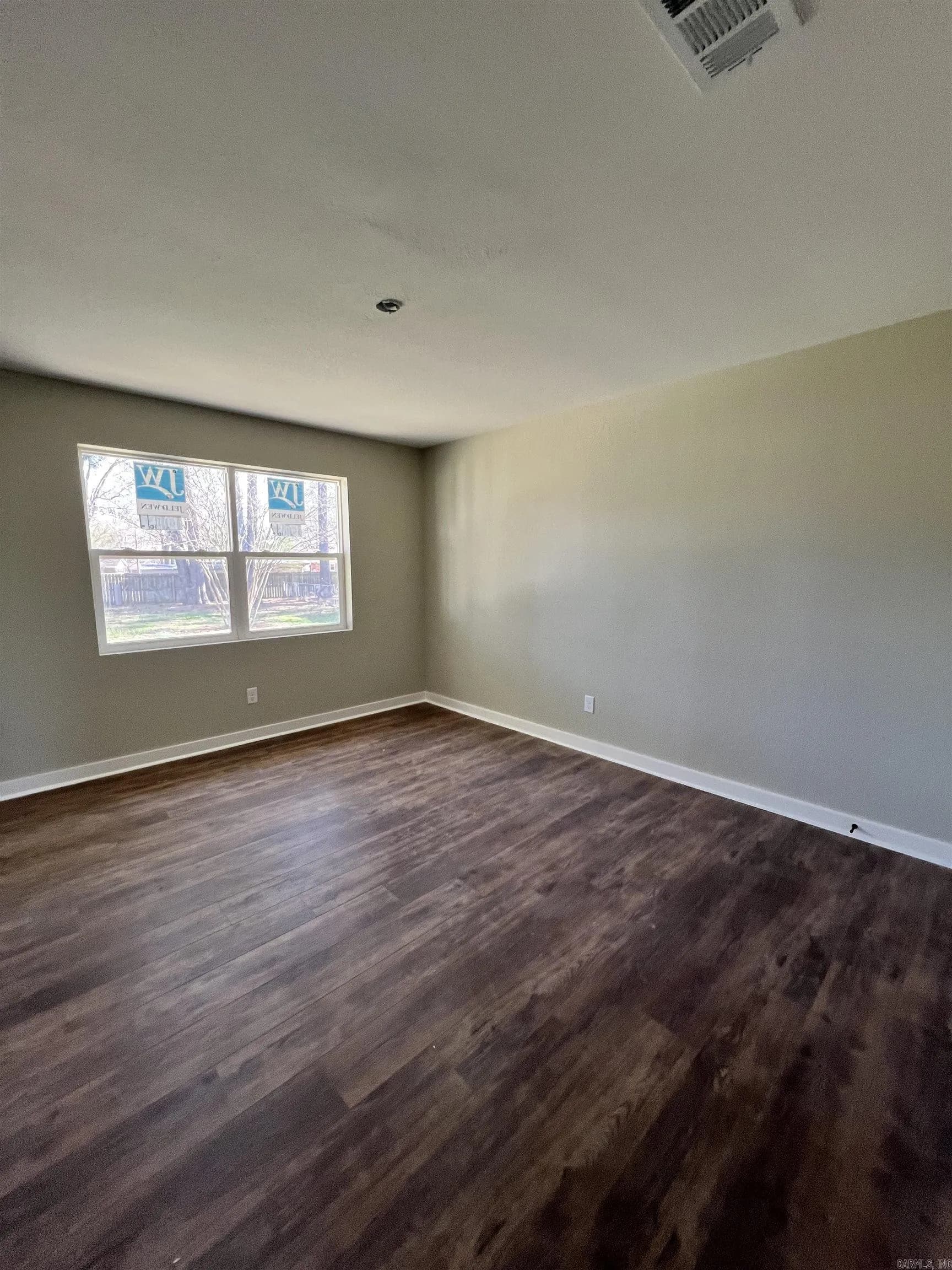 Property at 15  Cloverdale - Image 6