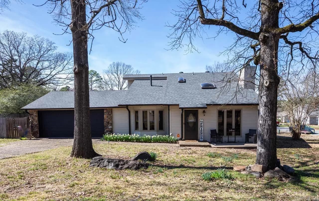 Property at 50  Prince dr - Image 1