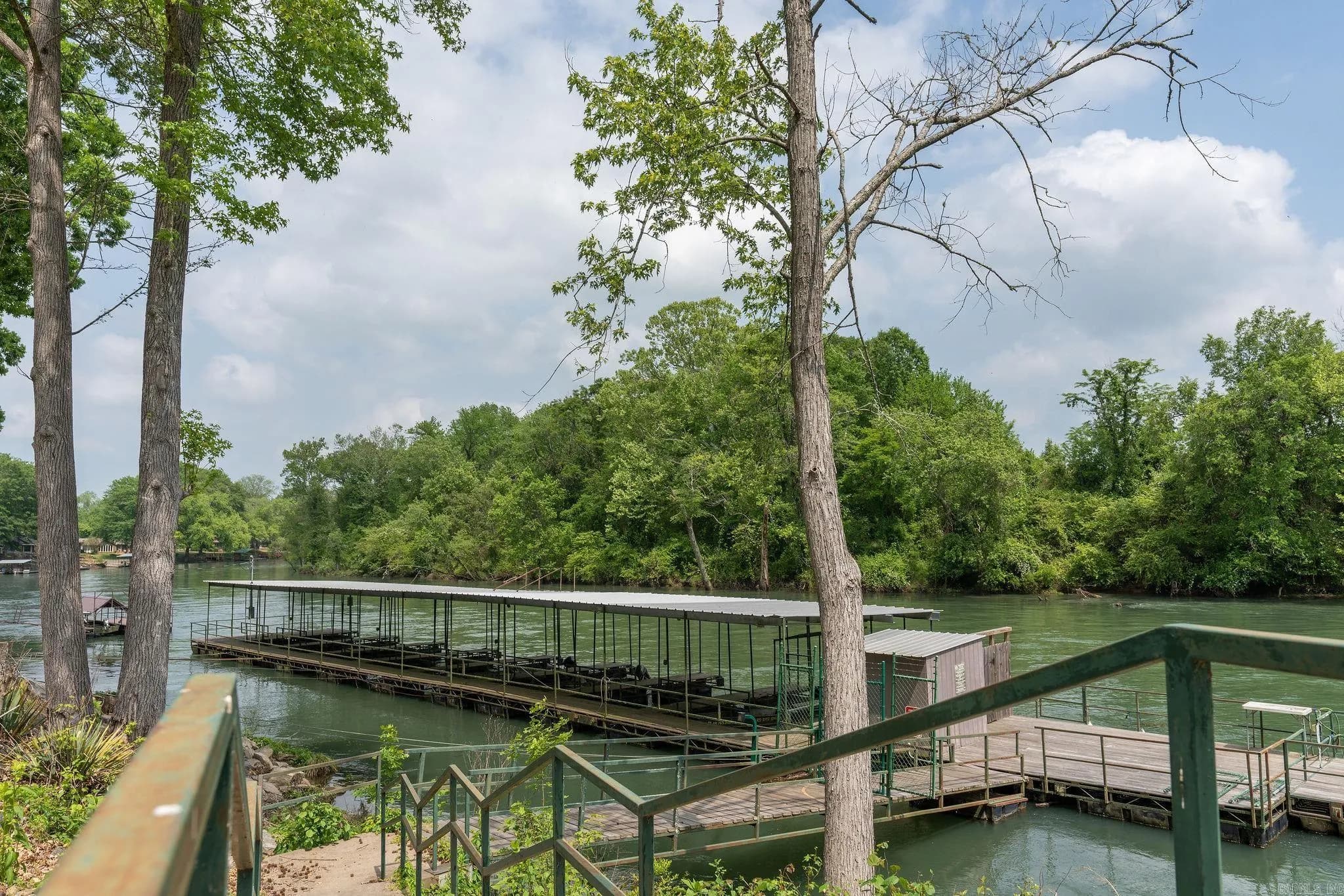 Property at 2E  Swinging bridge - Image 61