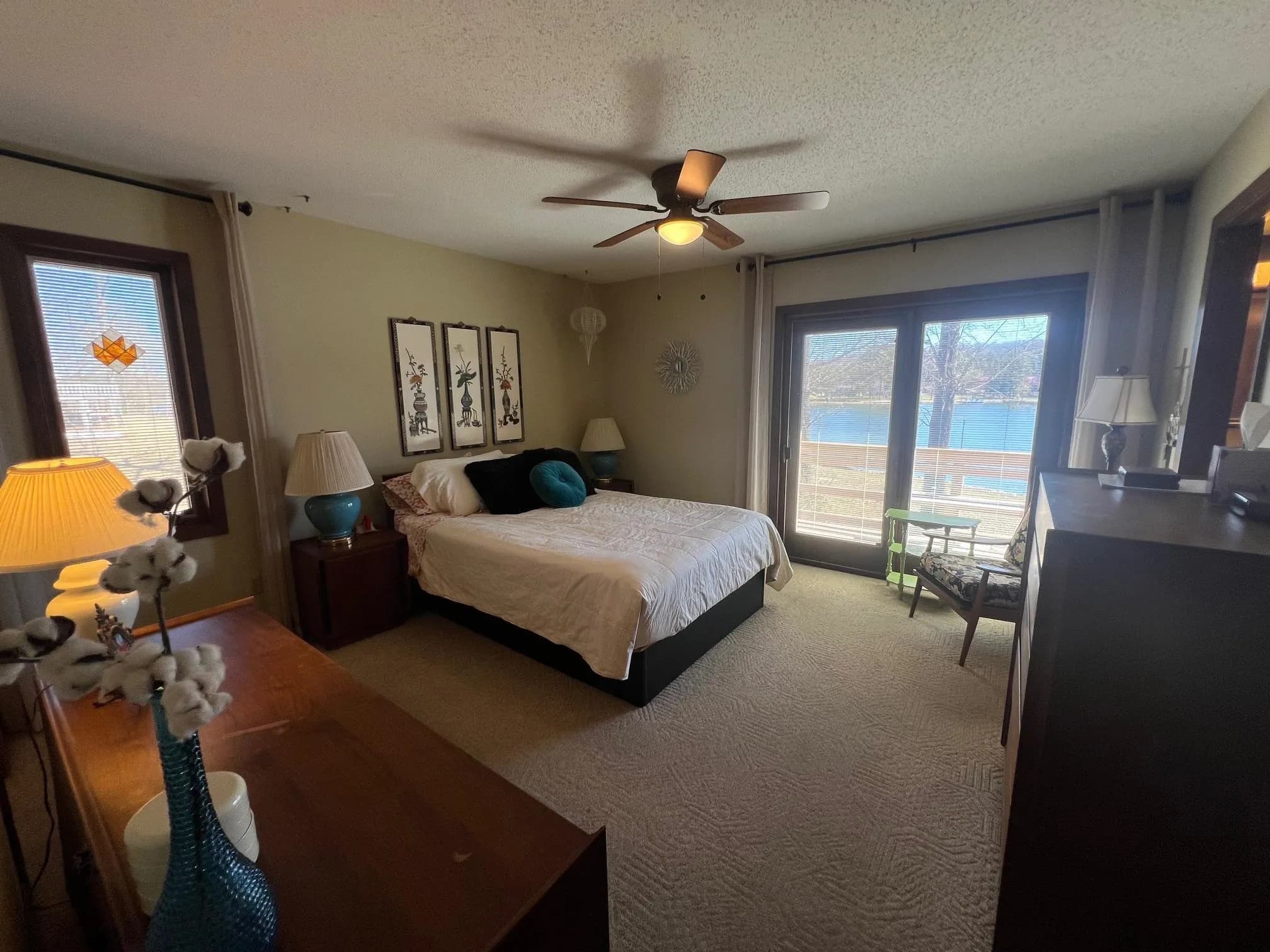 Property at 1104  Pearl - Image 16