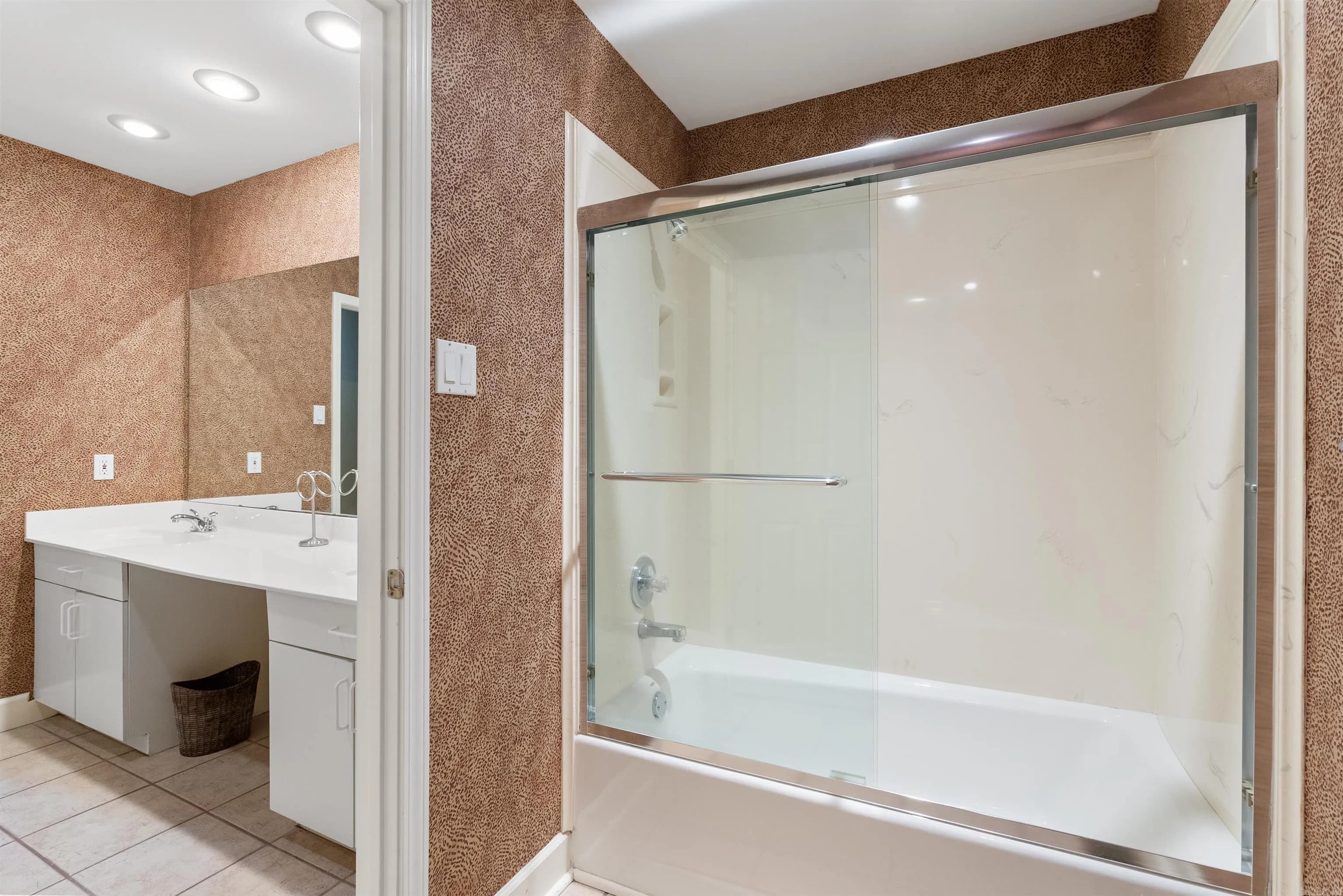 Property at 272  River ridge - Image 41