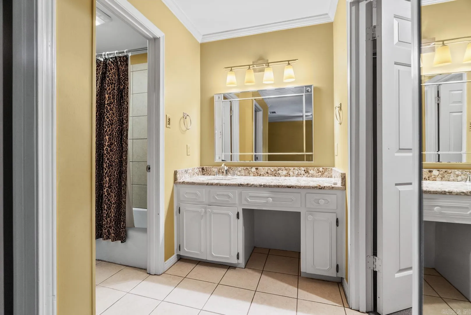 Property at 405  Cambridge - Image 25