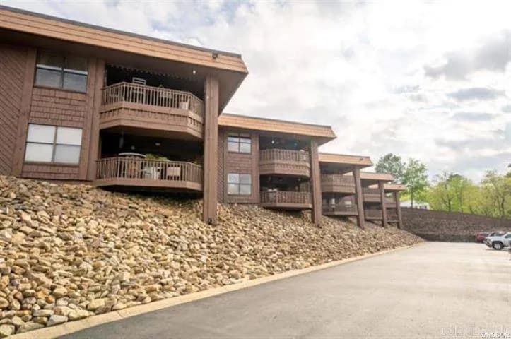 Property at 1412  Airport, A8 - Image 17