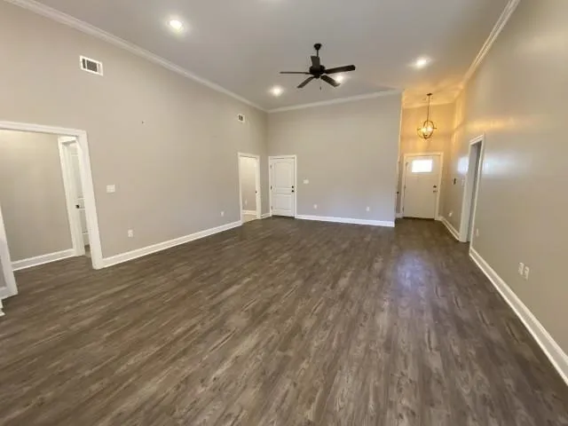 Property at 4817  Edgemont - Image 2