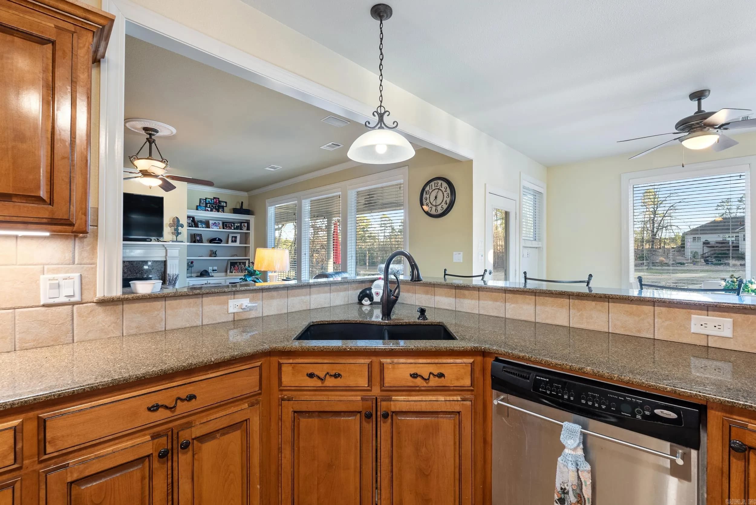 Property at 12  Fiero lane - Image 14