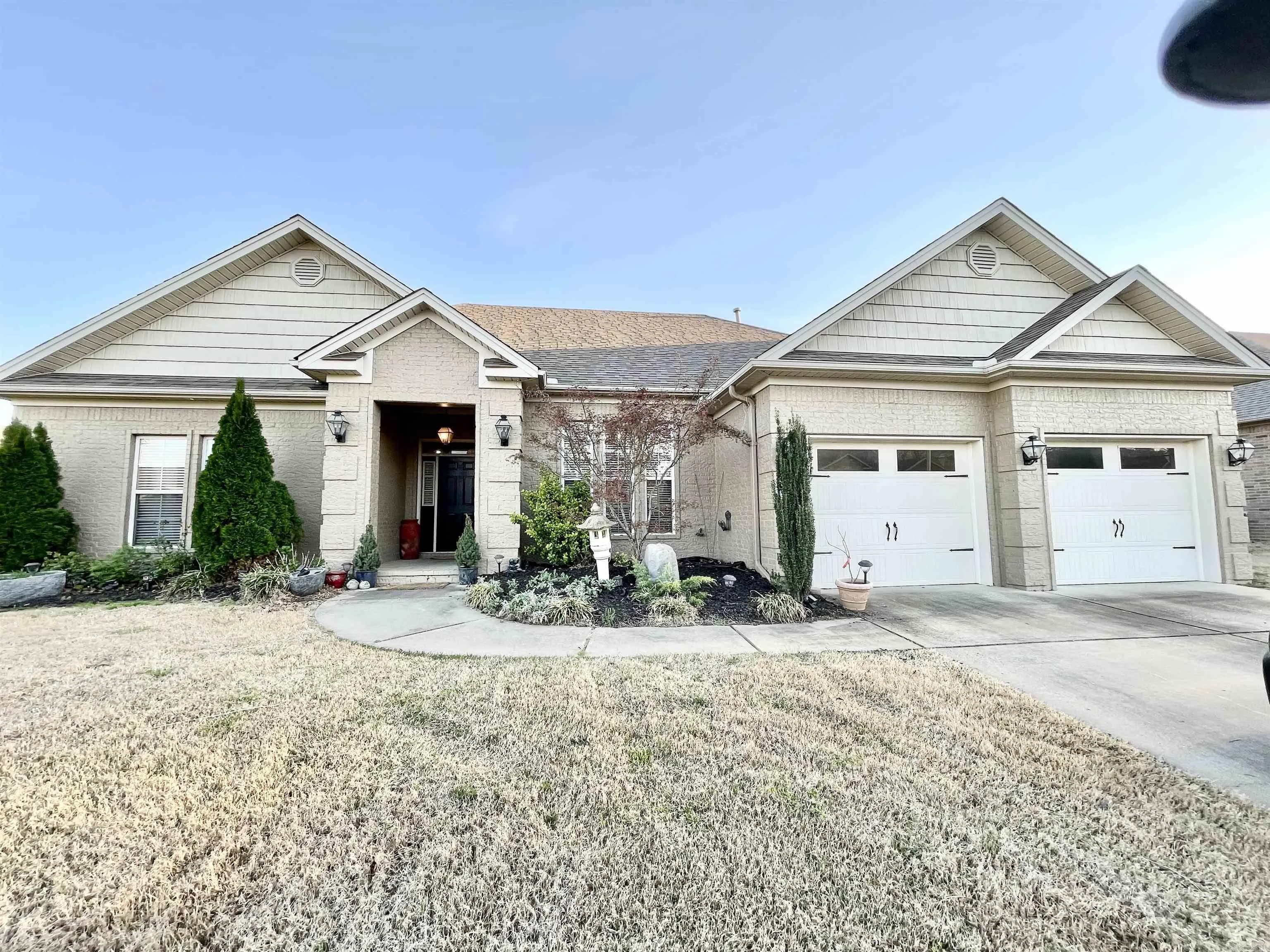 Property at 5125  Park place drive - Image 1