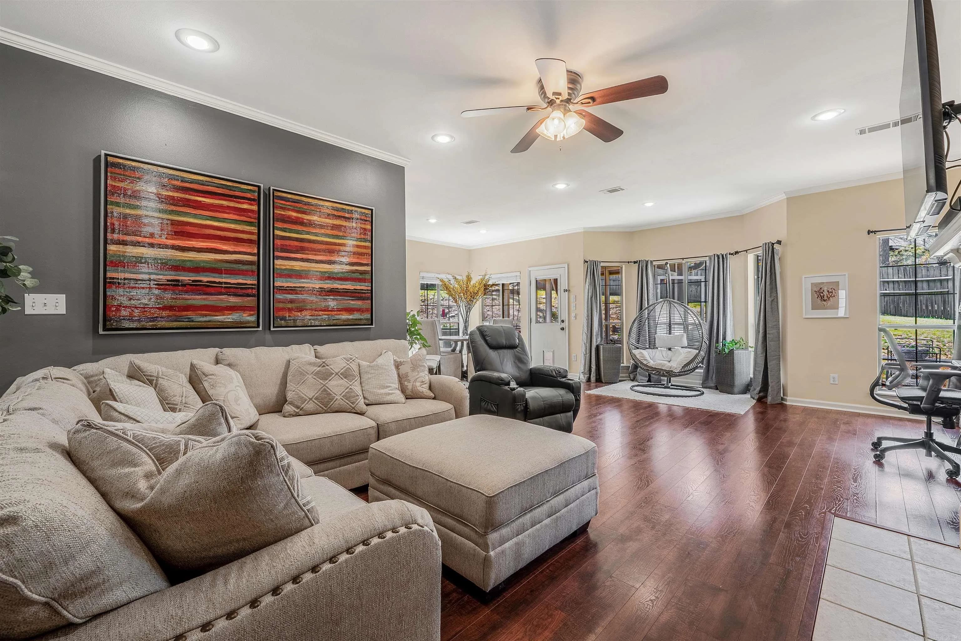 Property at 5  Topaz - Image 2