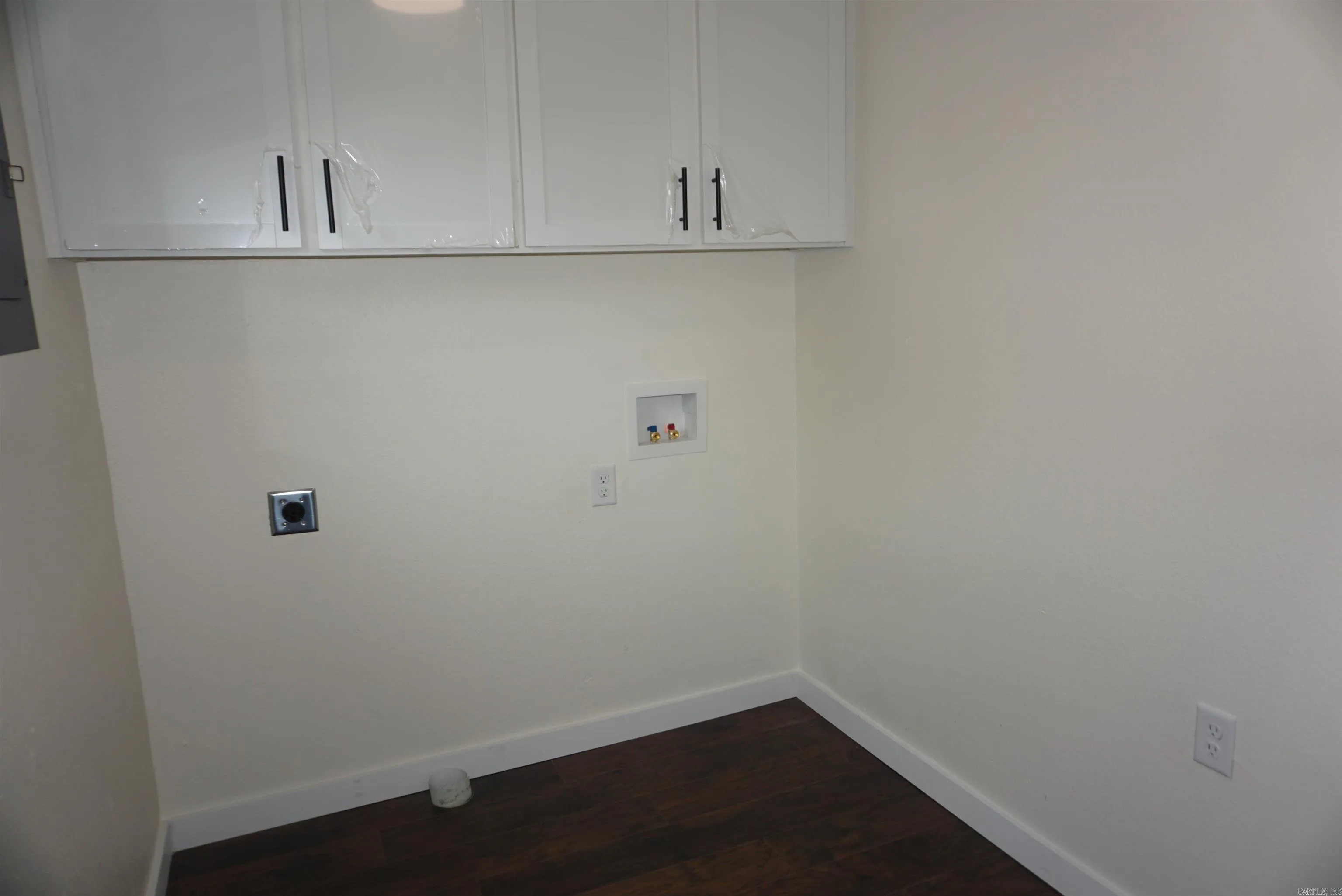 Property at 9  Baker - Image 15