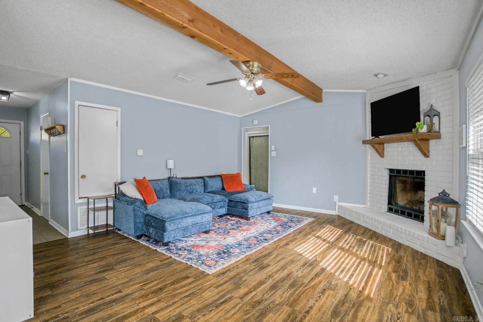 Property at 907  Autumnbrook - Image 9