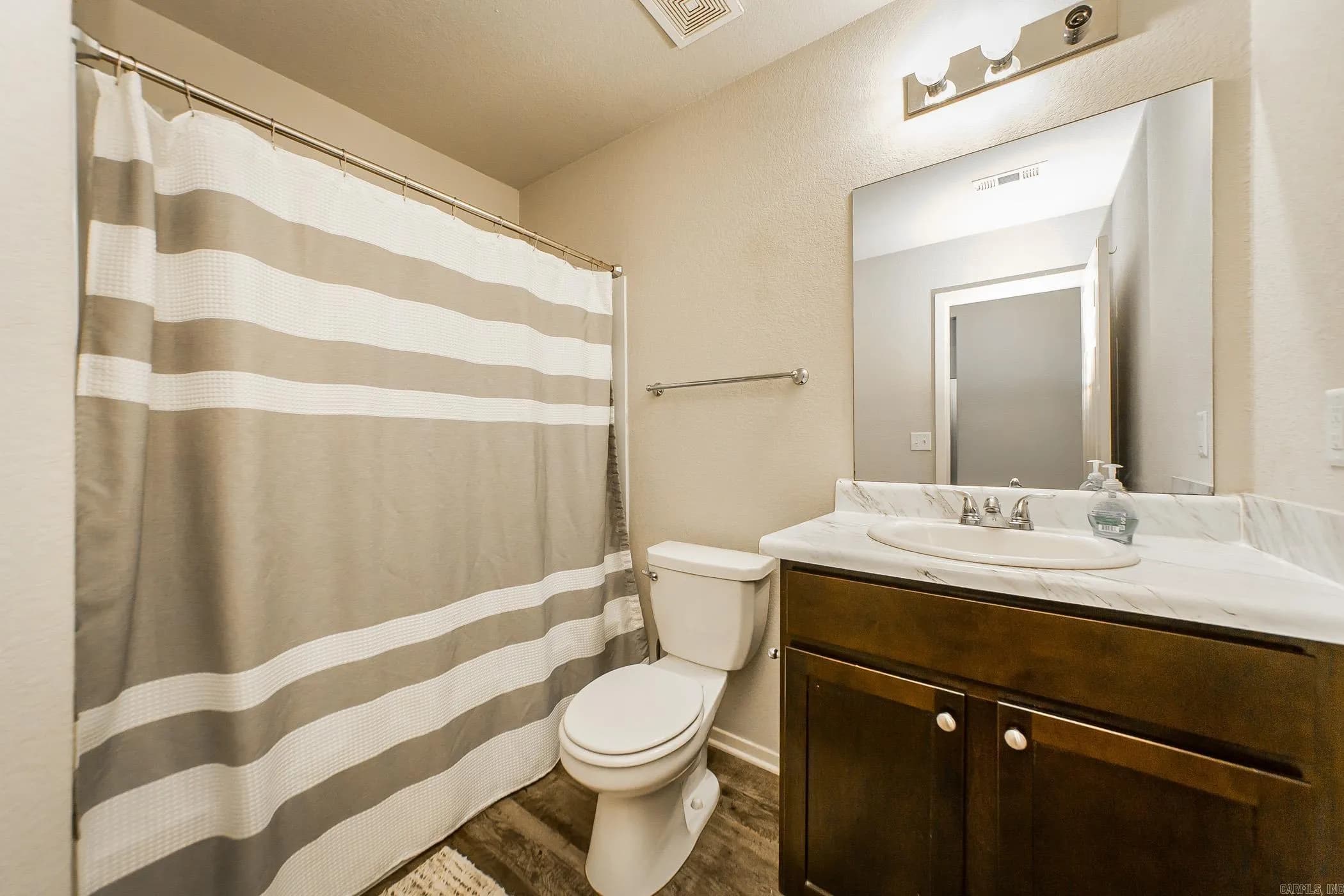 Property at 9  Summer breeze - Image 14