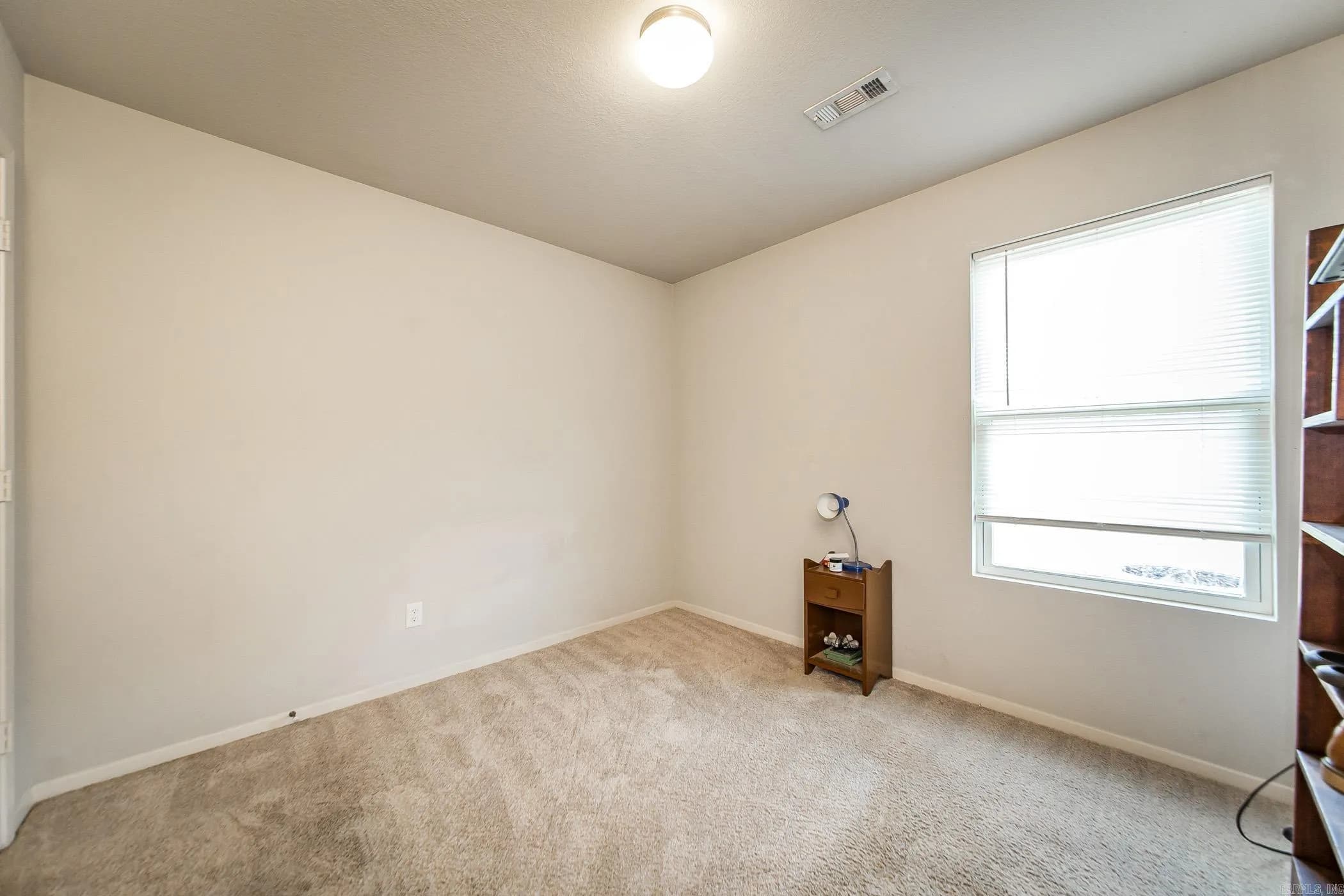 Property at 9  Summer breeze - Image 12