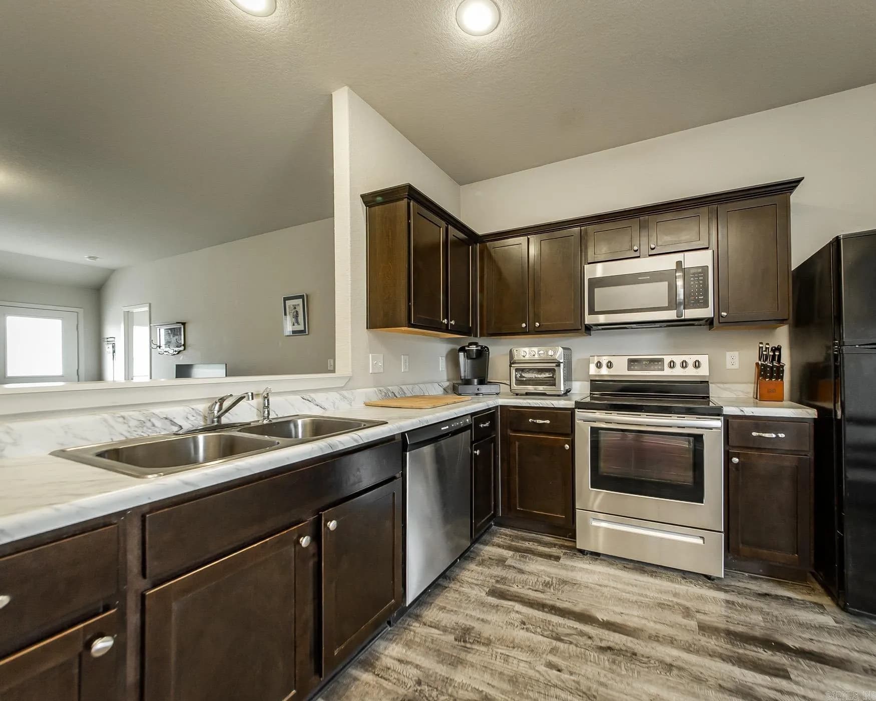 Property at 9  Summer breeze - Image 27