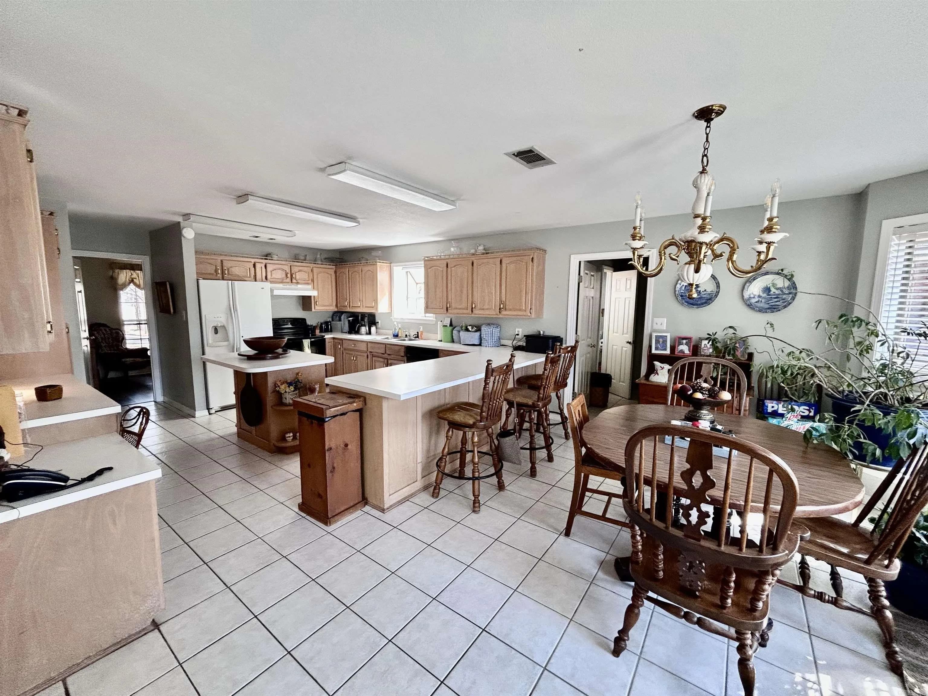 Property at 33  Violet - Image 10