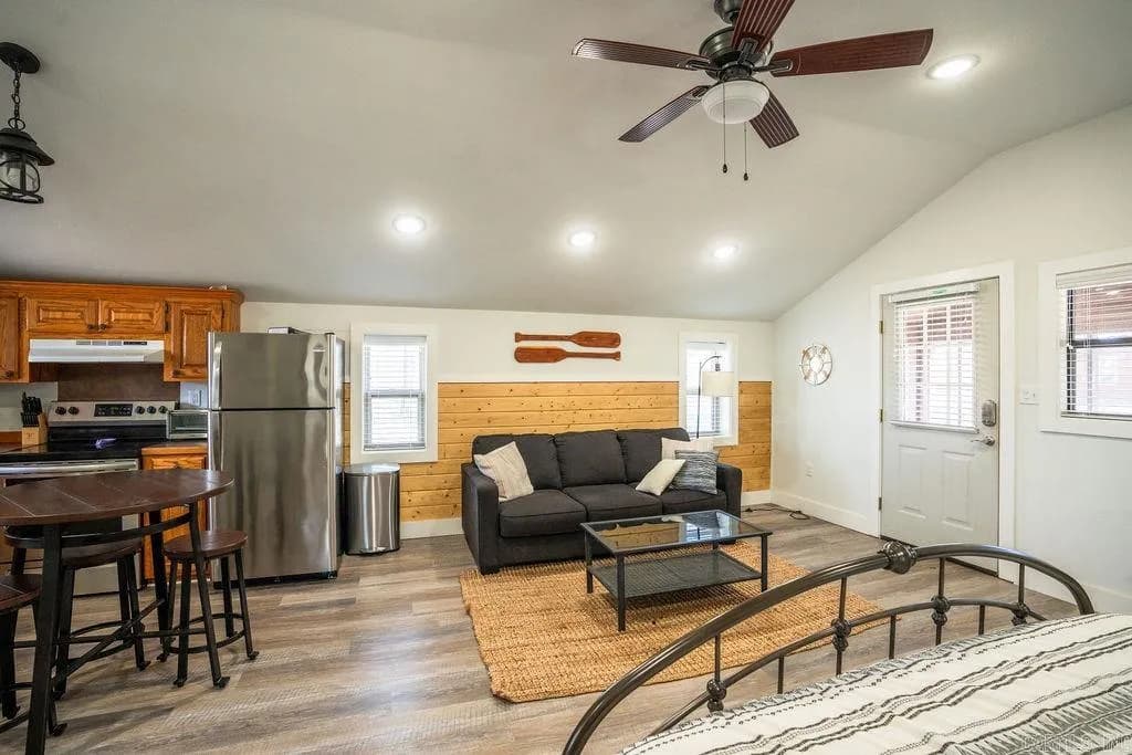 Property at 7  Vogel - Image 6