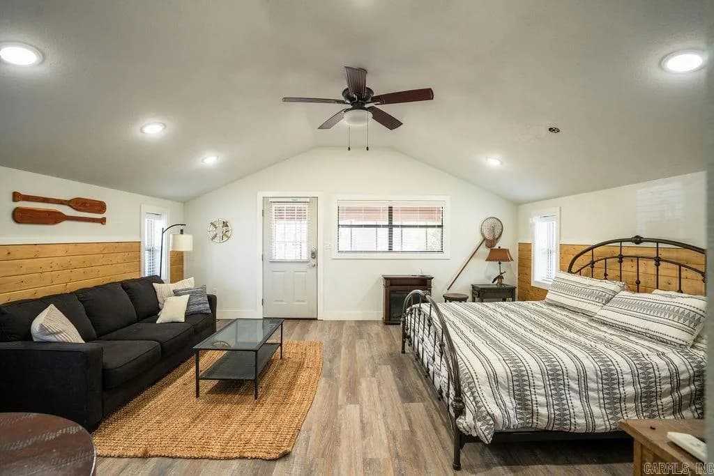 Property at 7  Vogel - Image 5