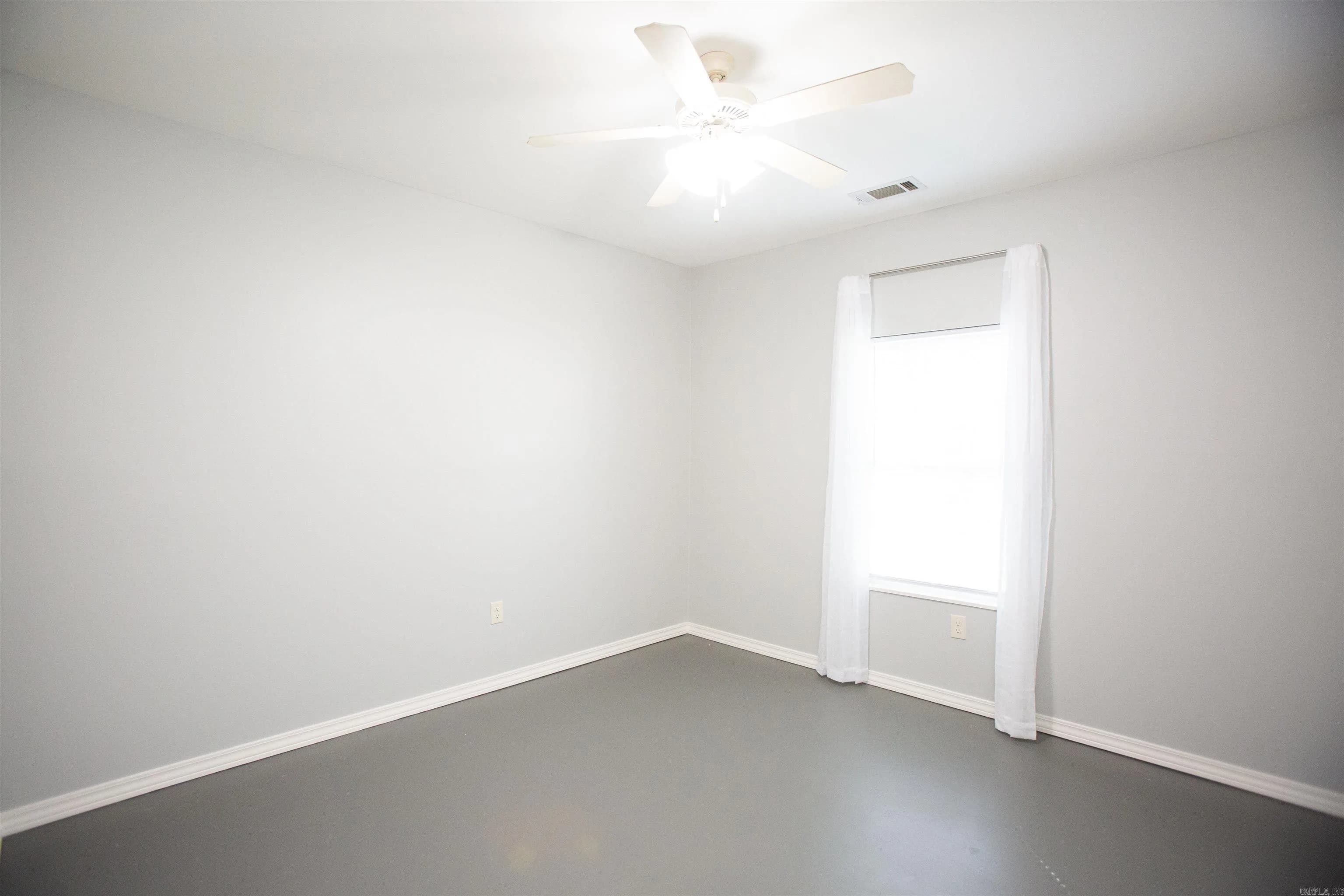 Property at 1300 S Battery - Image 8