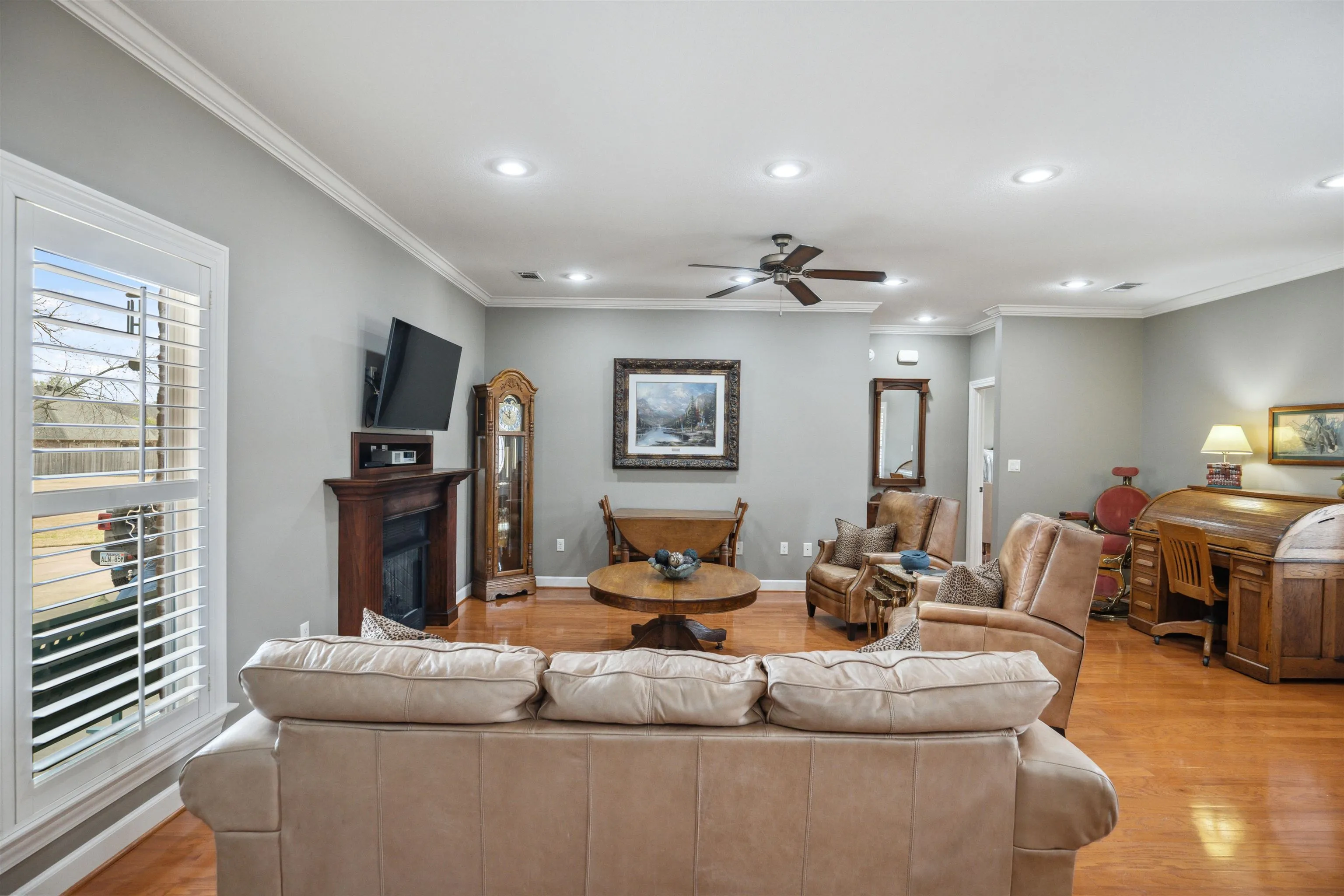 Property at 120  Asbury cv - Image 9