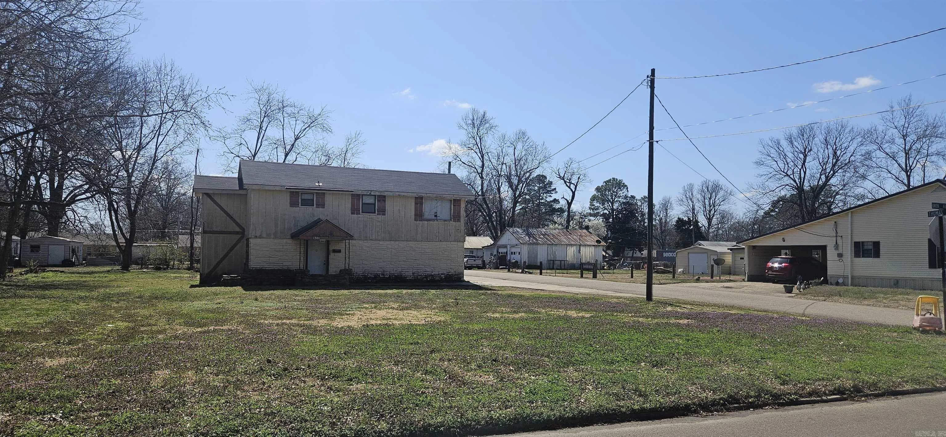 Property at 1301 E Union - Image 2