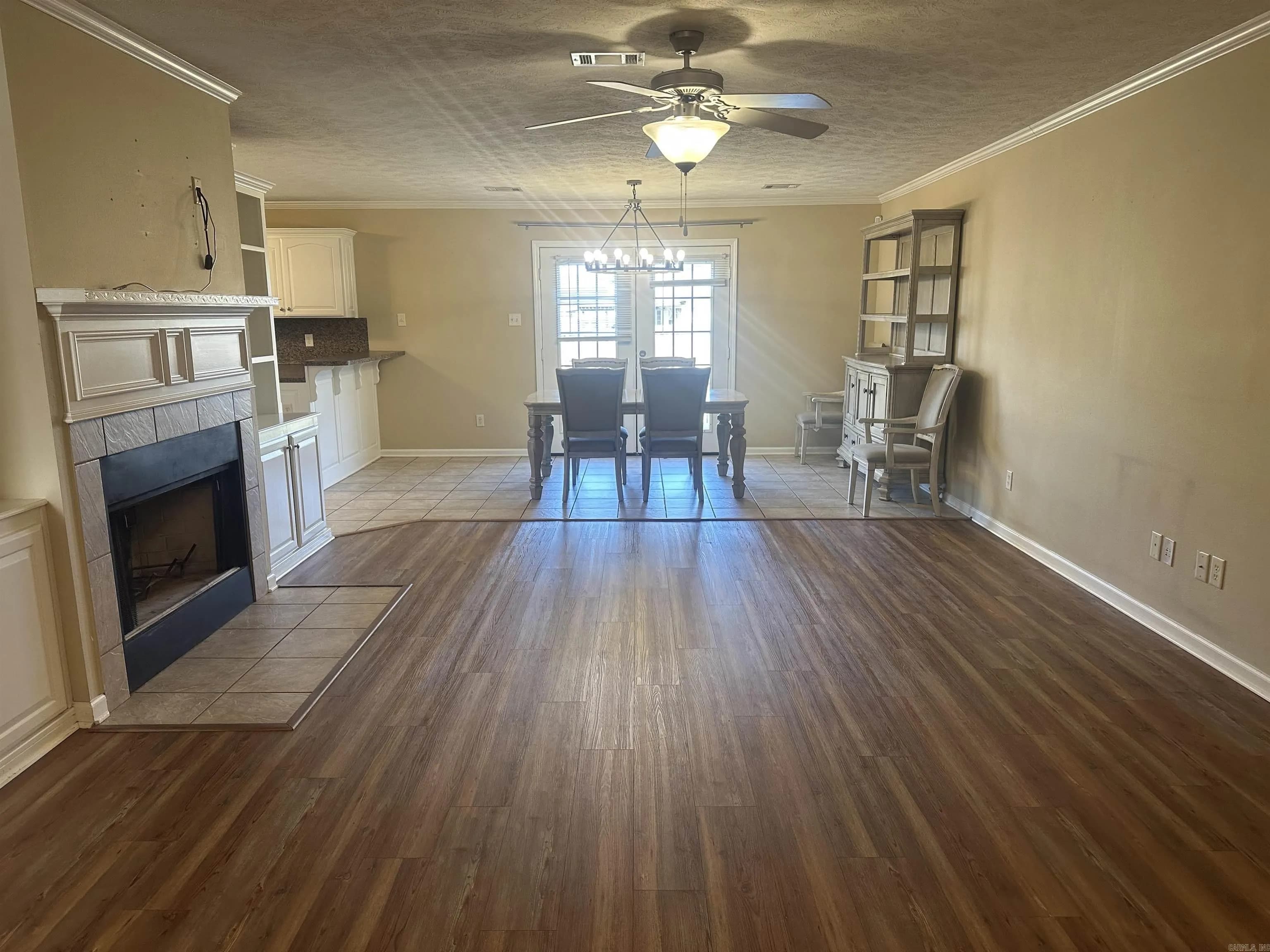 Property at 22  Lakeside - Image 2
