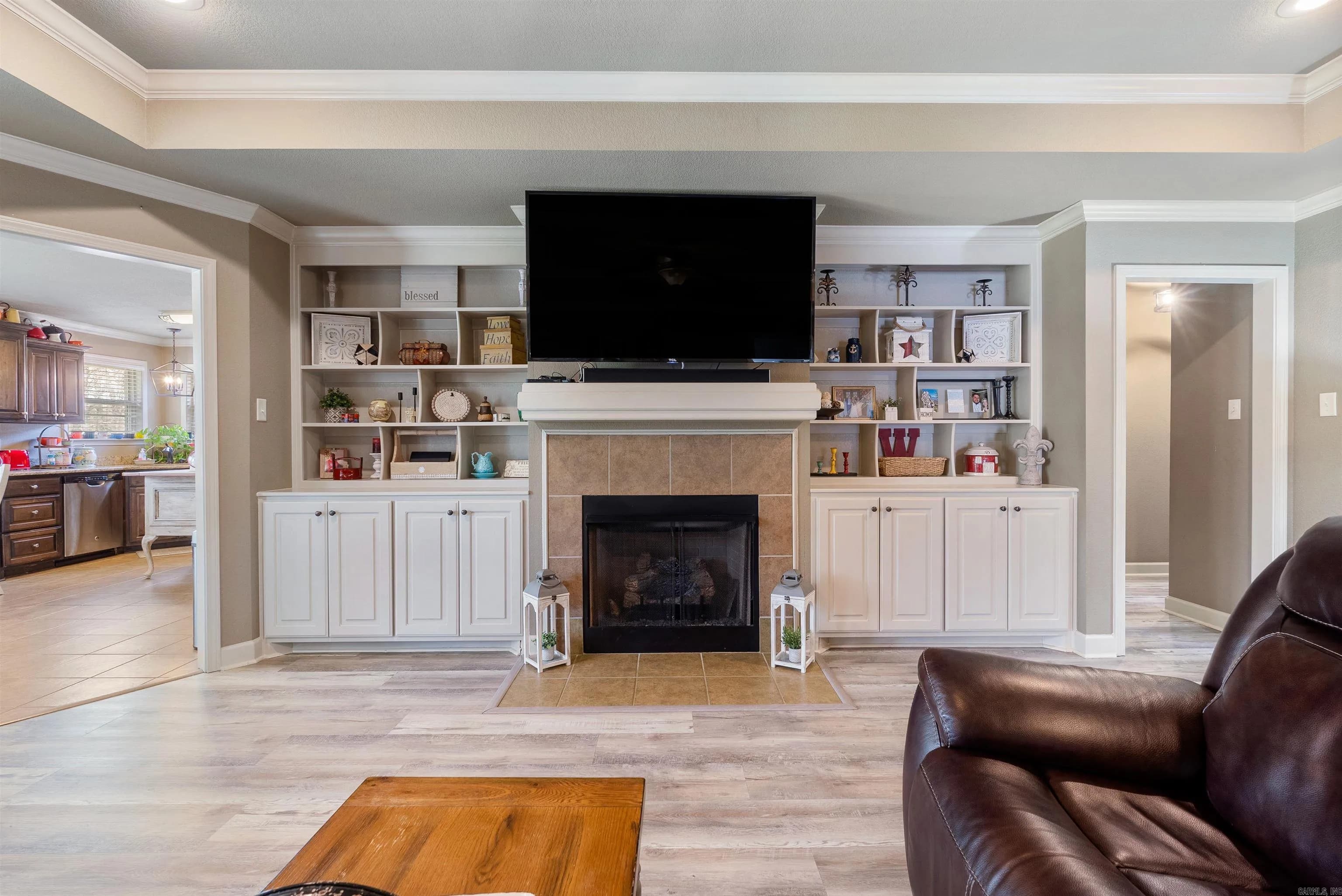 Property at 168  Creekside - Image 9
