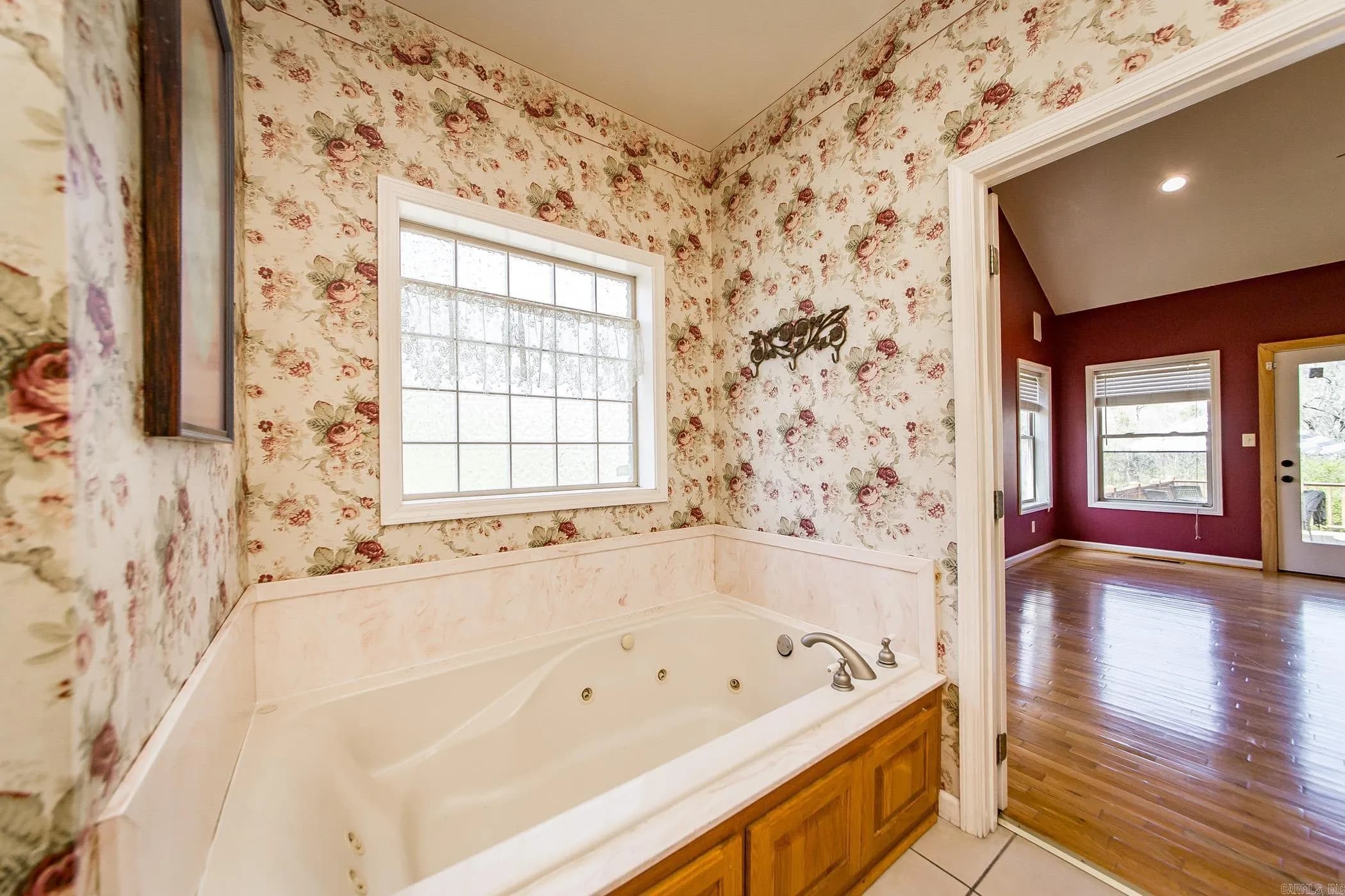 Property at 249  Roxie - Image 14