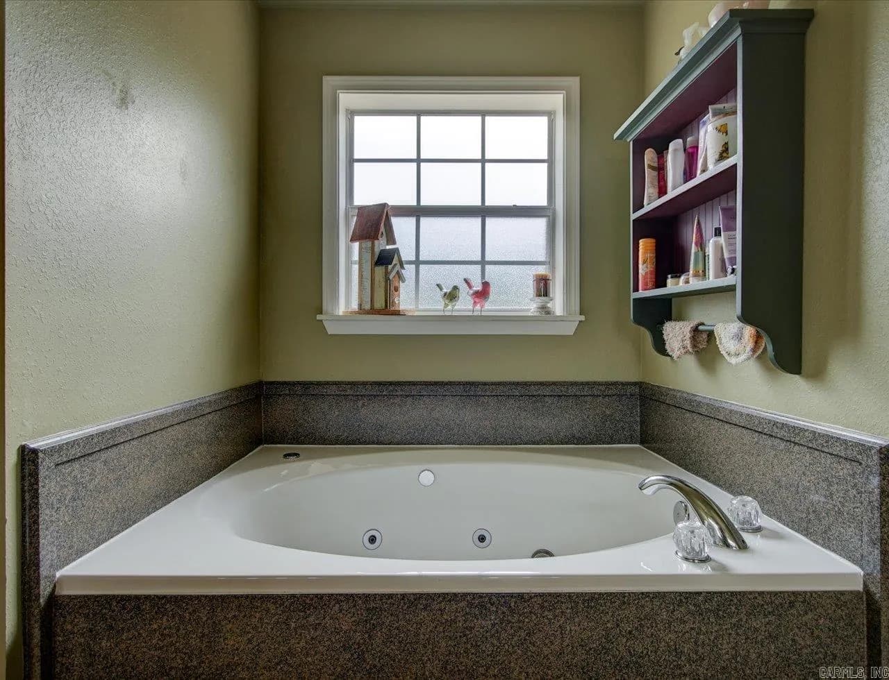 Property at 127  Deer view - Image 12