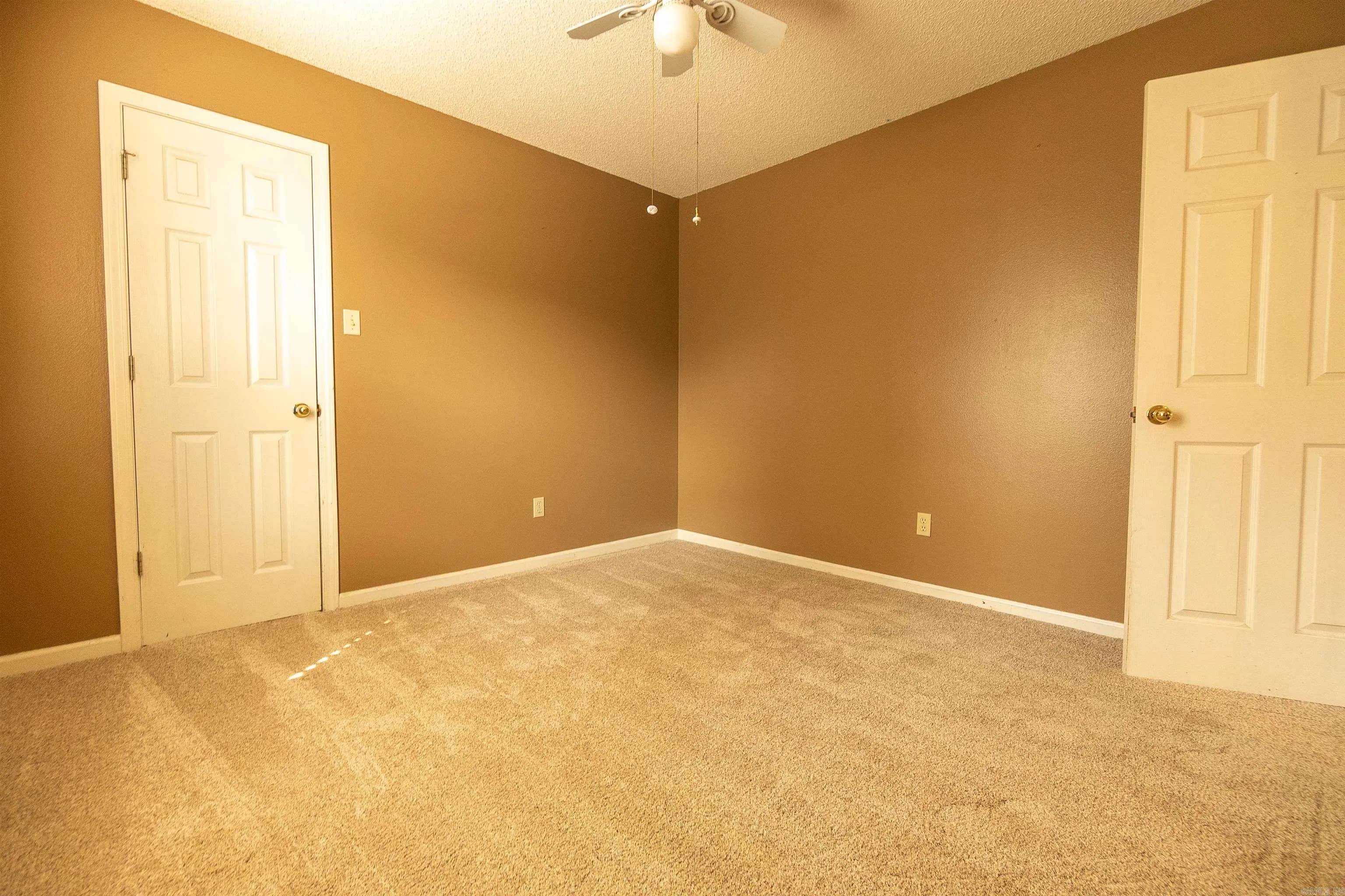Property at 1913  Pine - Image 18
