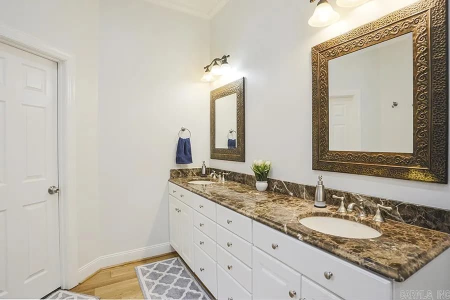 Property at 33  Bretagne - Image 31