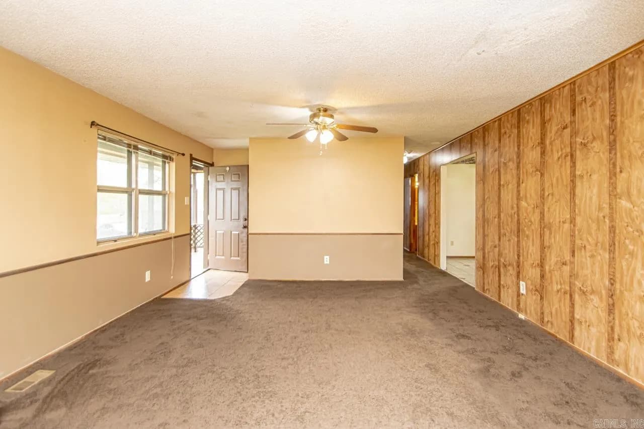 Property at 9139  Gilbert - Image 8