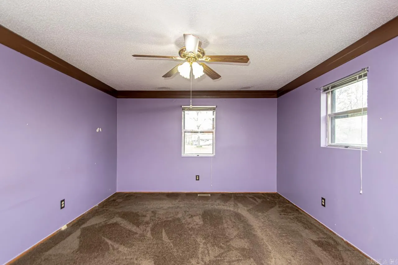 Property at 9139  Gilbert - Image 18
