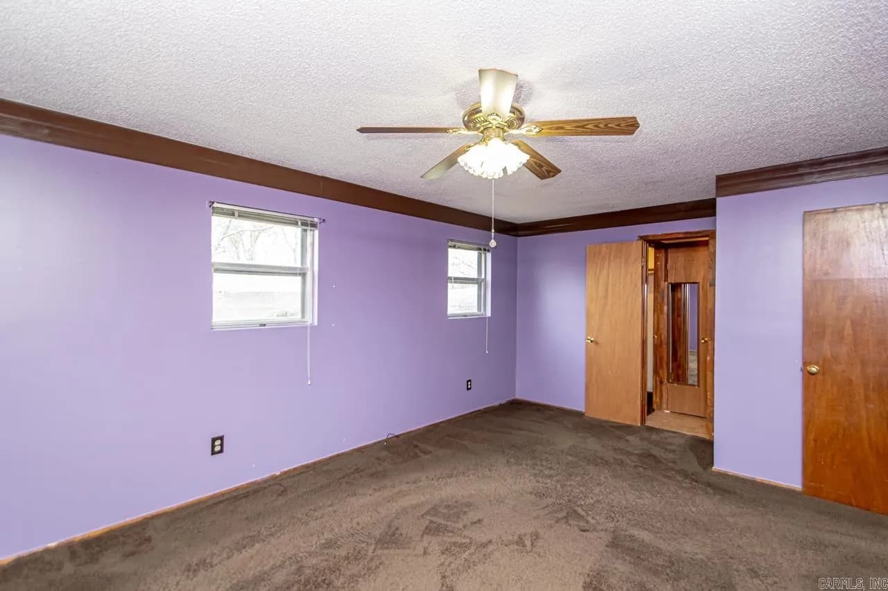 Property at 9139  Gilbert - Image 17