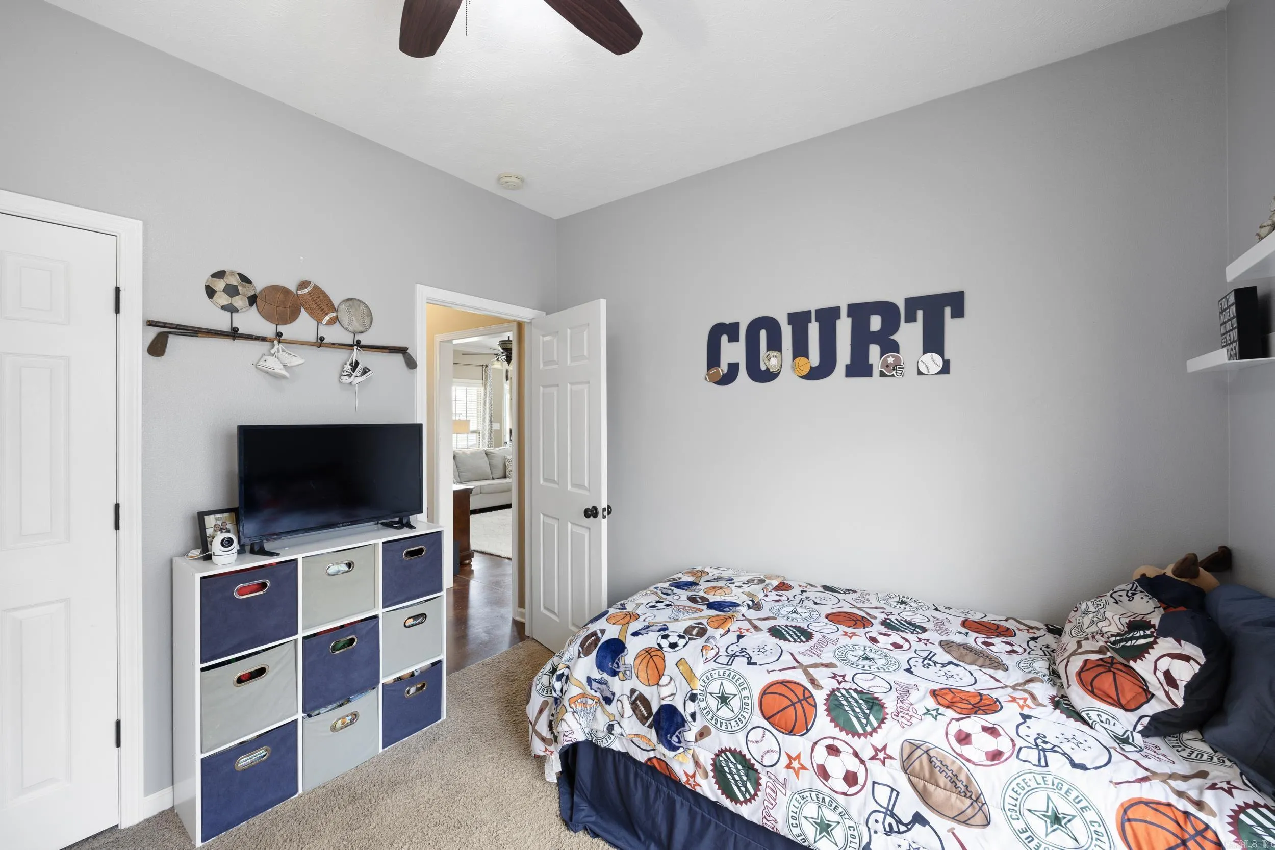 Property at 43  Golden leaf - Image 27