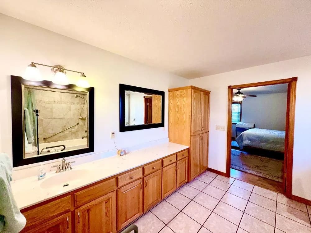 Property at 10019  Promise land - Image 32
