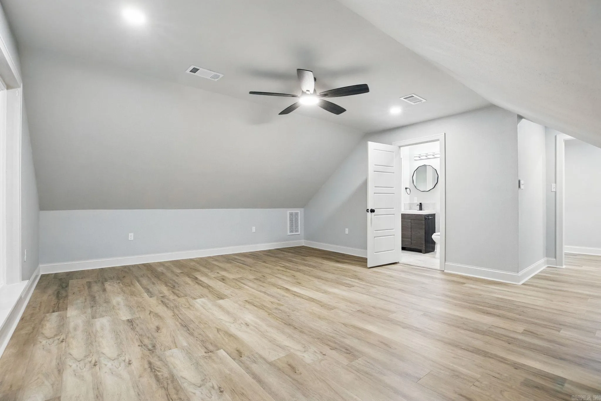 Property at 15210  Sara drive - Image 31