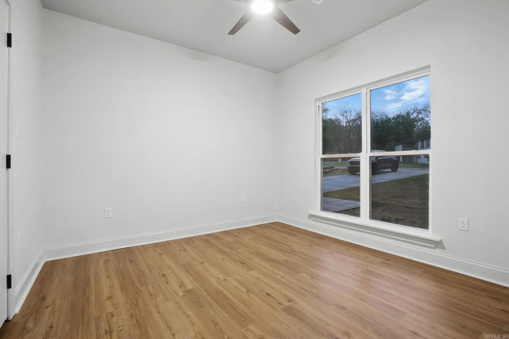 Property at 15210  Sara drive - Image 27