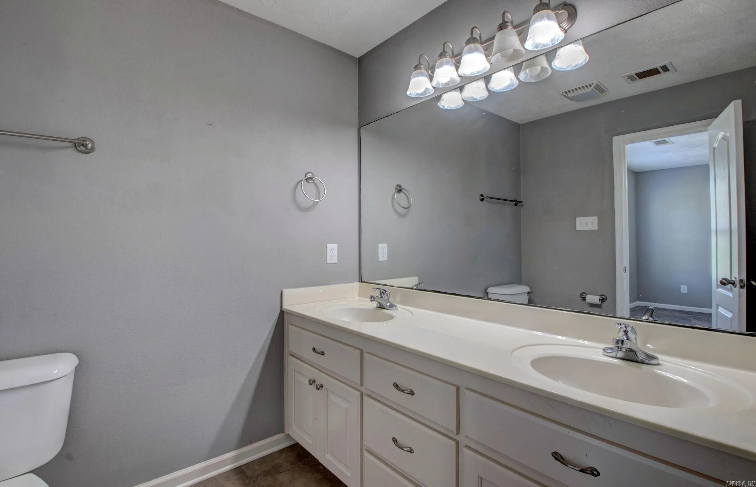 Property at 133  Jb drive - Image 27
